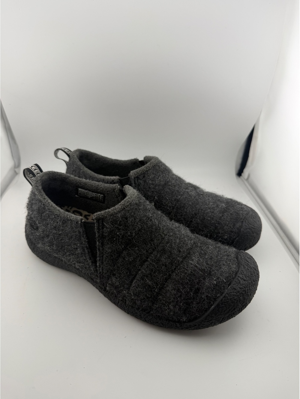 KEEN Howser II Grey Felted Women's Slip-On Clogs, Size 8